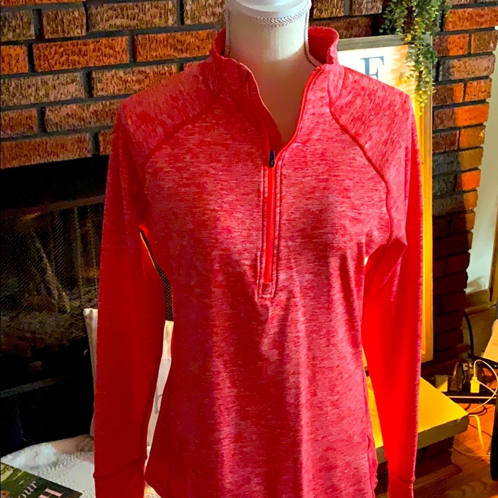 NWOT-Women's ATHLETIC Long Sleeve Quarter Zip